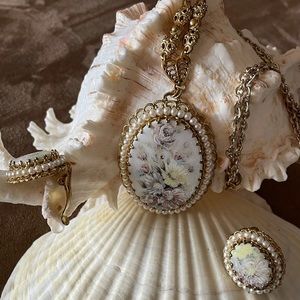 Rare Vintage Western Germany Necklace and Earrings